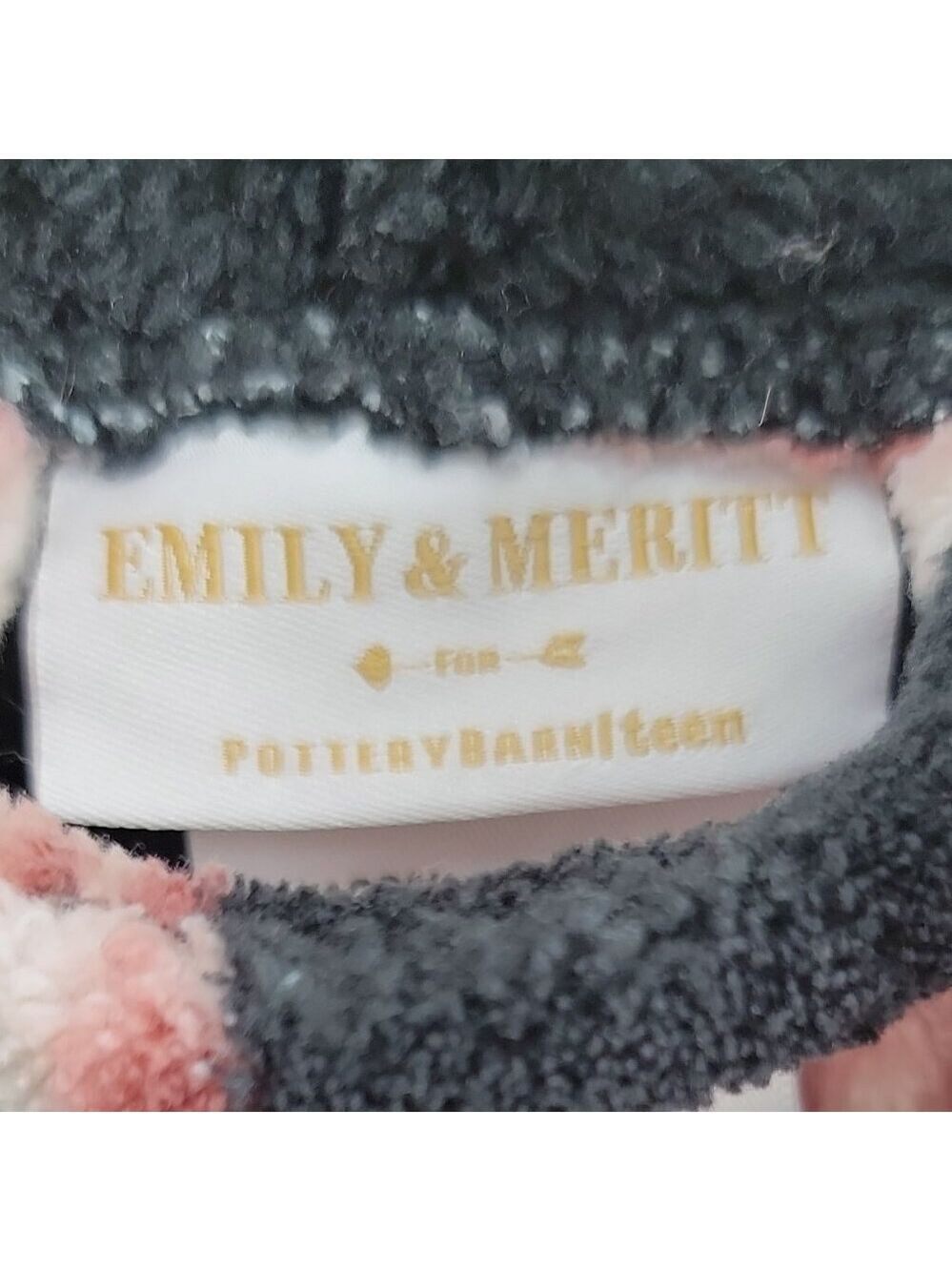 Emily & Merritt for Pottery Barn Teen Cozy Floral Hooded Robe - Picture 5 of 8